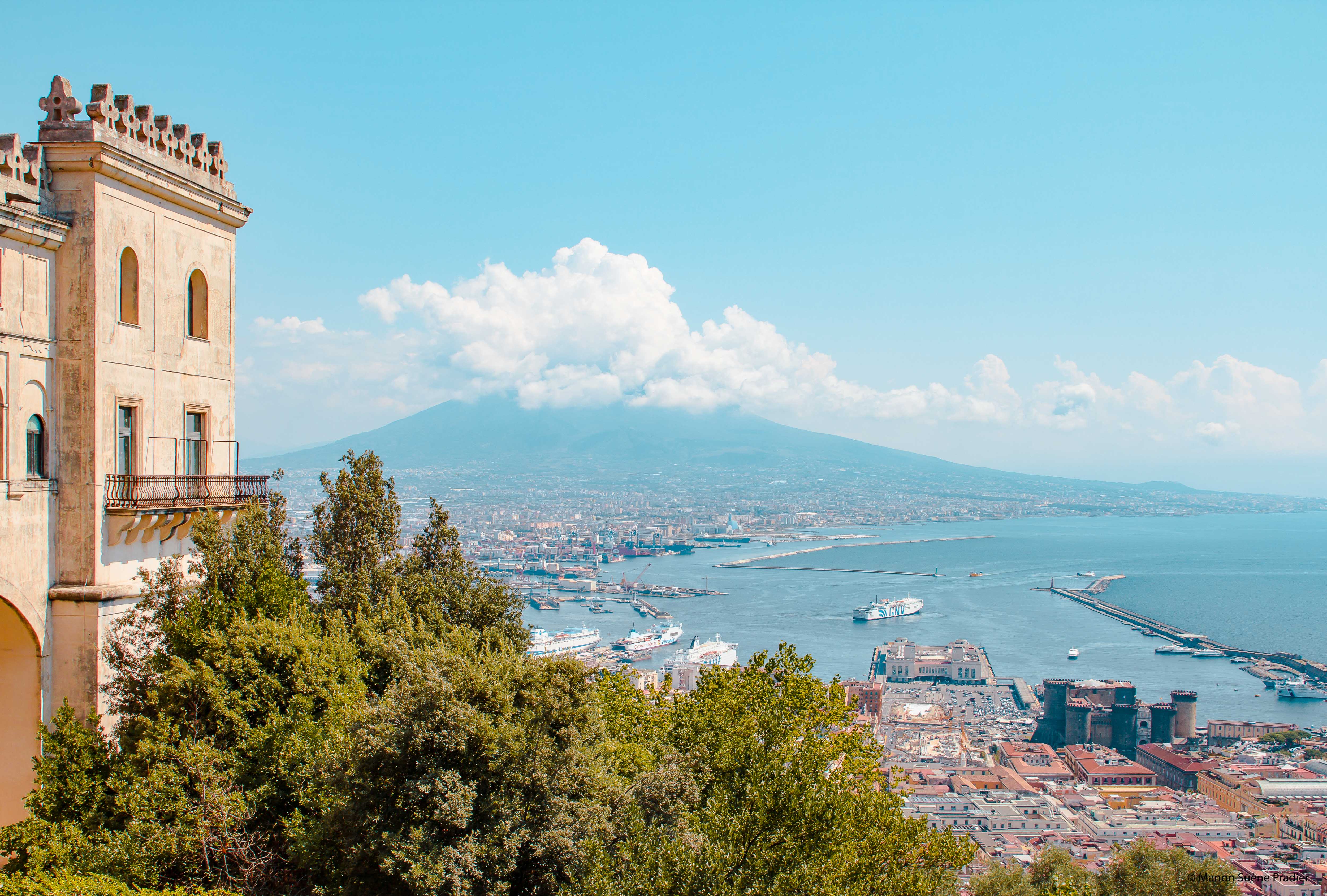 Naples et ses Histoires