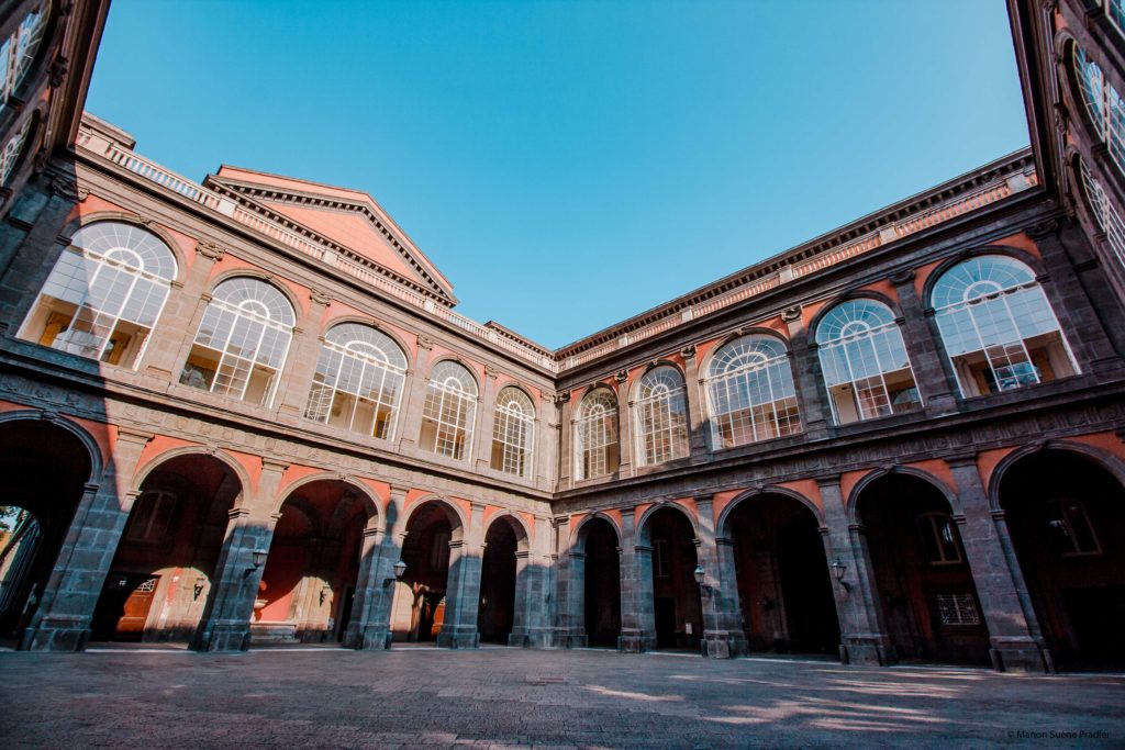 palais royal naples
