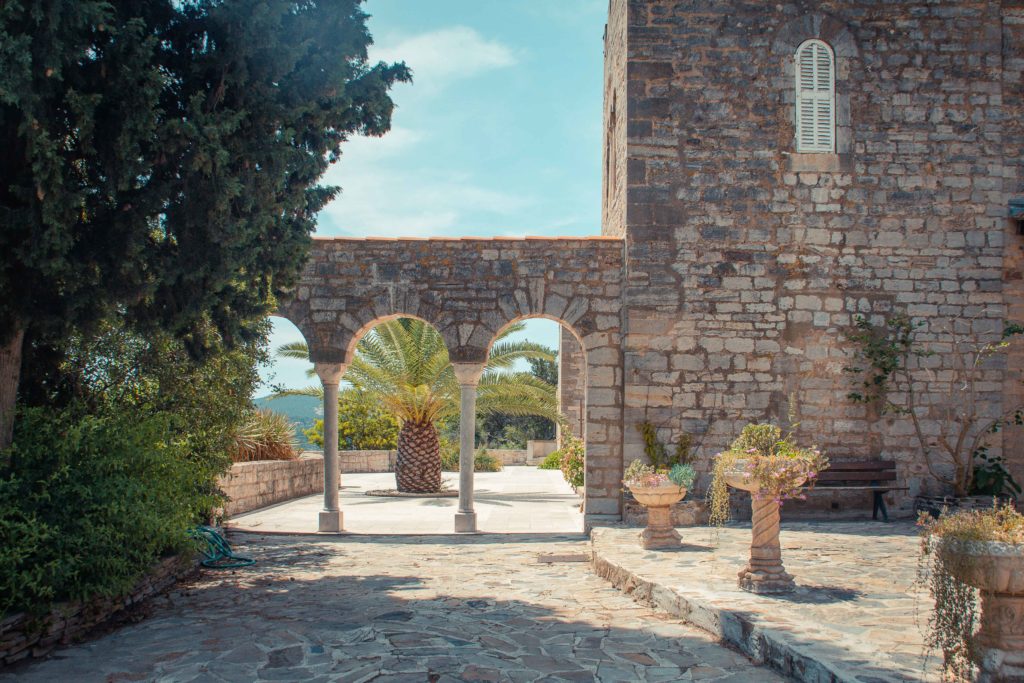 hyères terre de soleil manon scène pradier