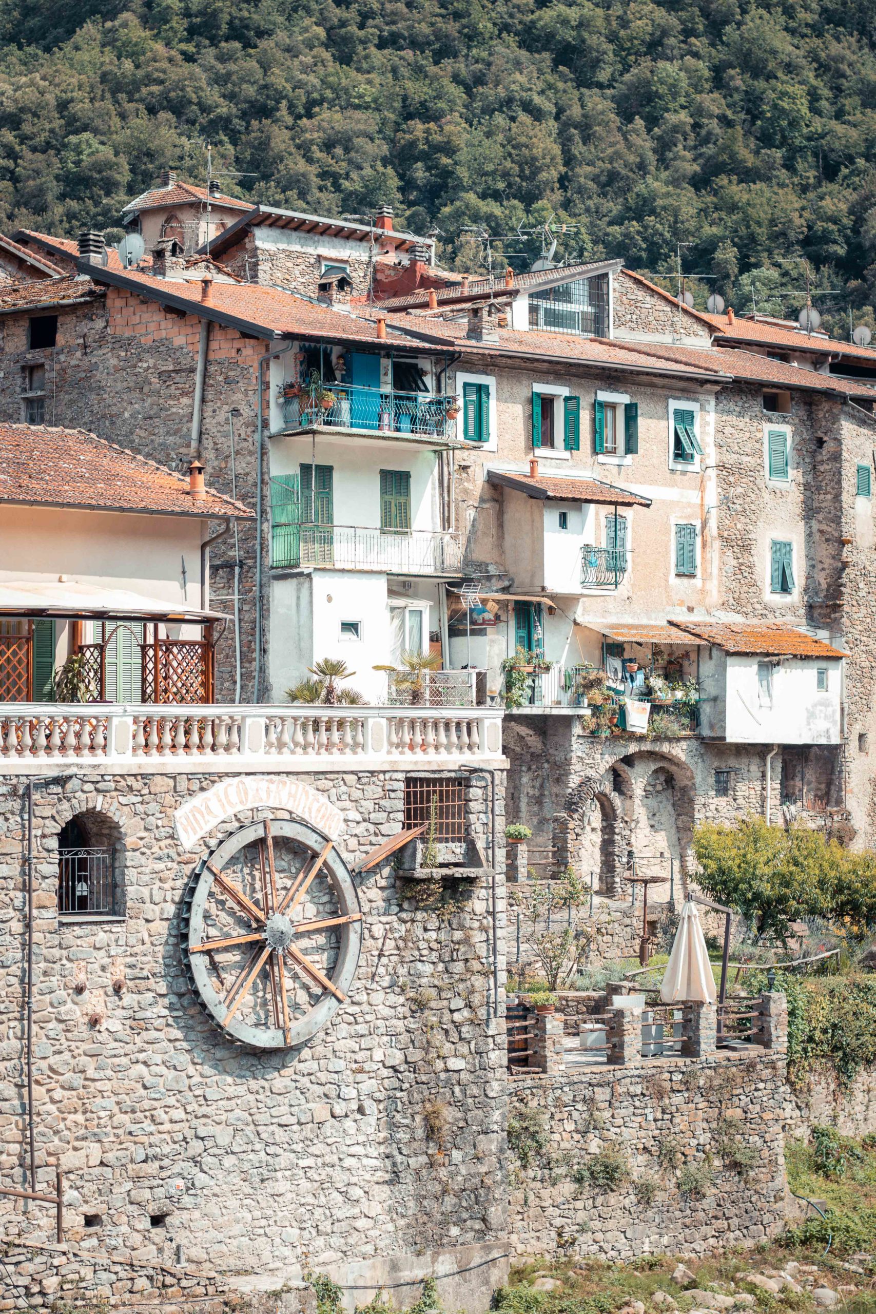 visit-apricale